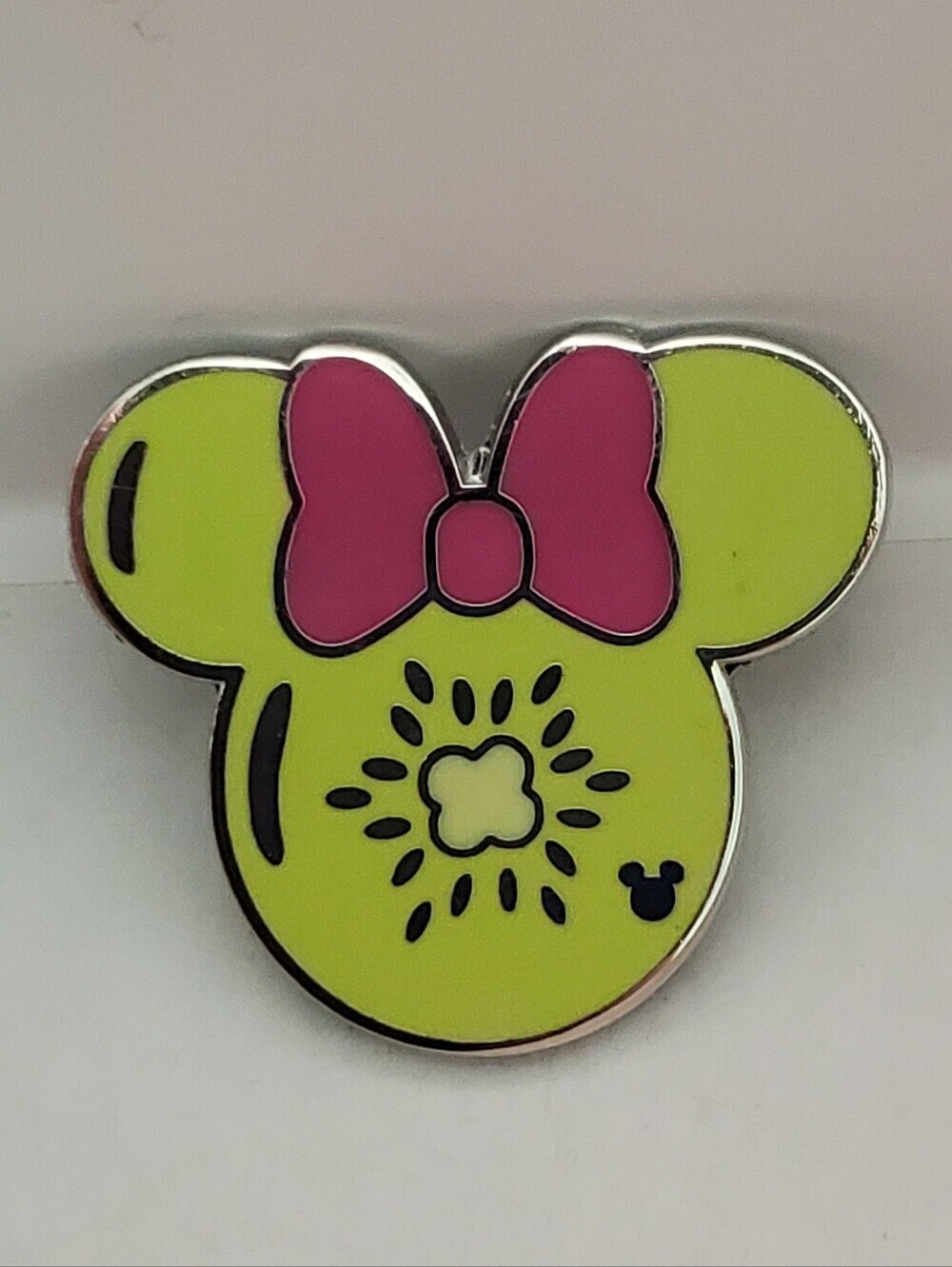 Disney Pin Trading Kiwi Fruit Icon Food Collection Hidden Mickey Pin